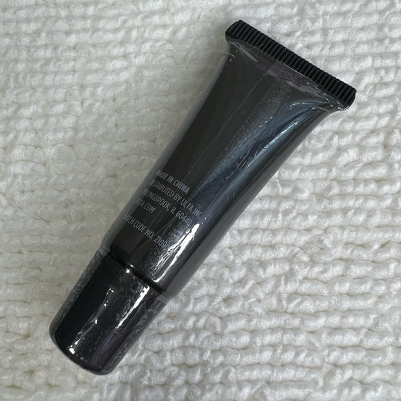 🎁Pick 5 for $25🎁 ULTA Mattifying Face Primer mini - Picture 2 of 4